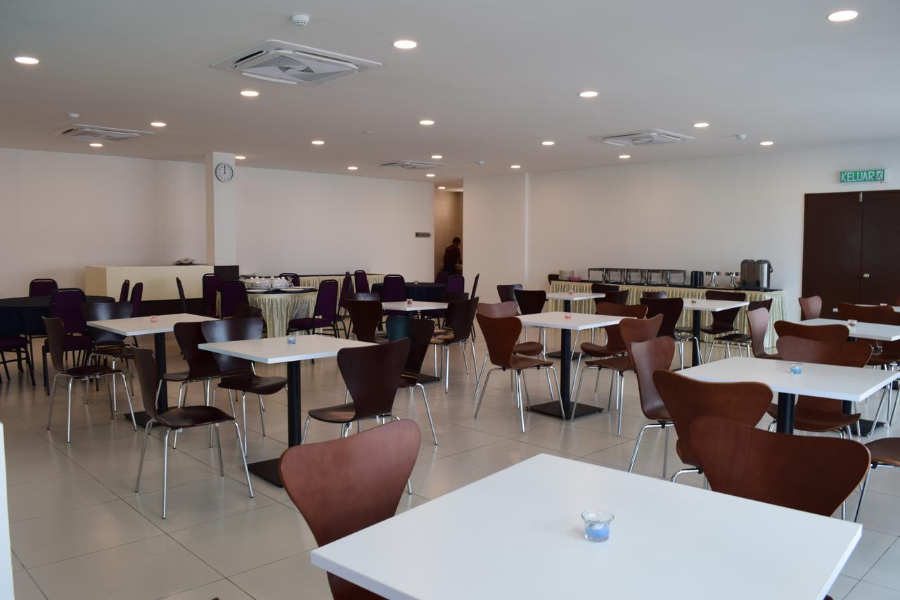 迪沙鲁槟纳瓦尔酒店 外观 照片